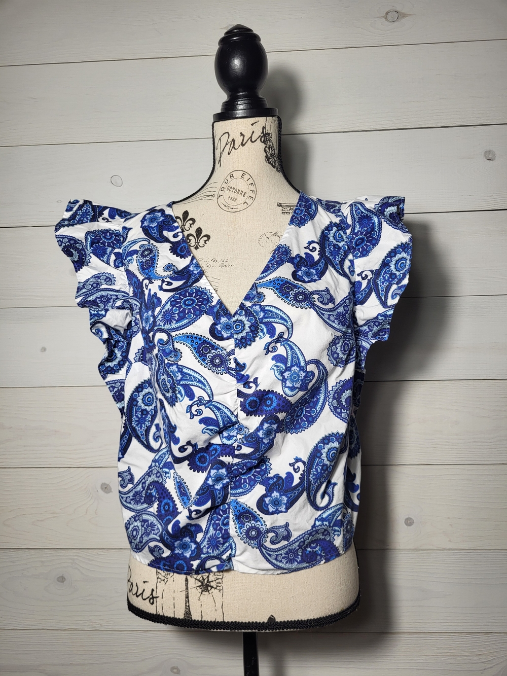 Express Top Paisley Ruffle V-Neck Cotton Blend Western Coastal Cowgirl Blouse.